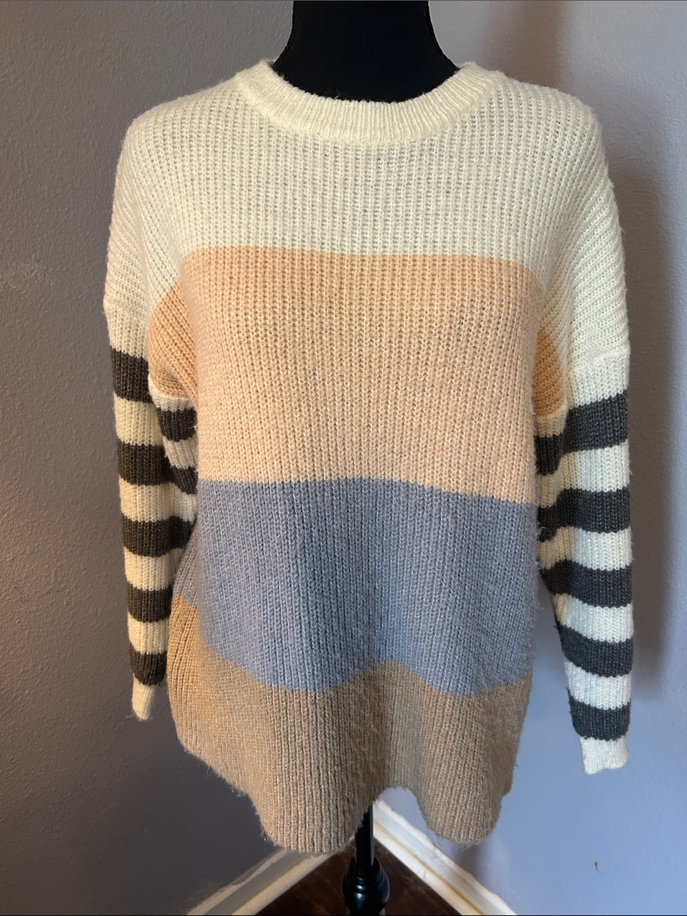 Dreamers Women Colorblock Soft Crewneck Sweater Cream Peach Striped Extra Small